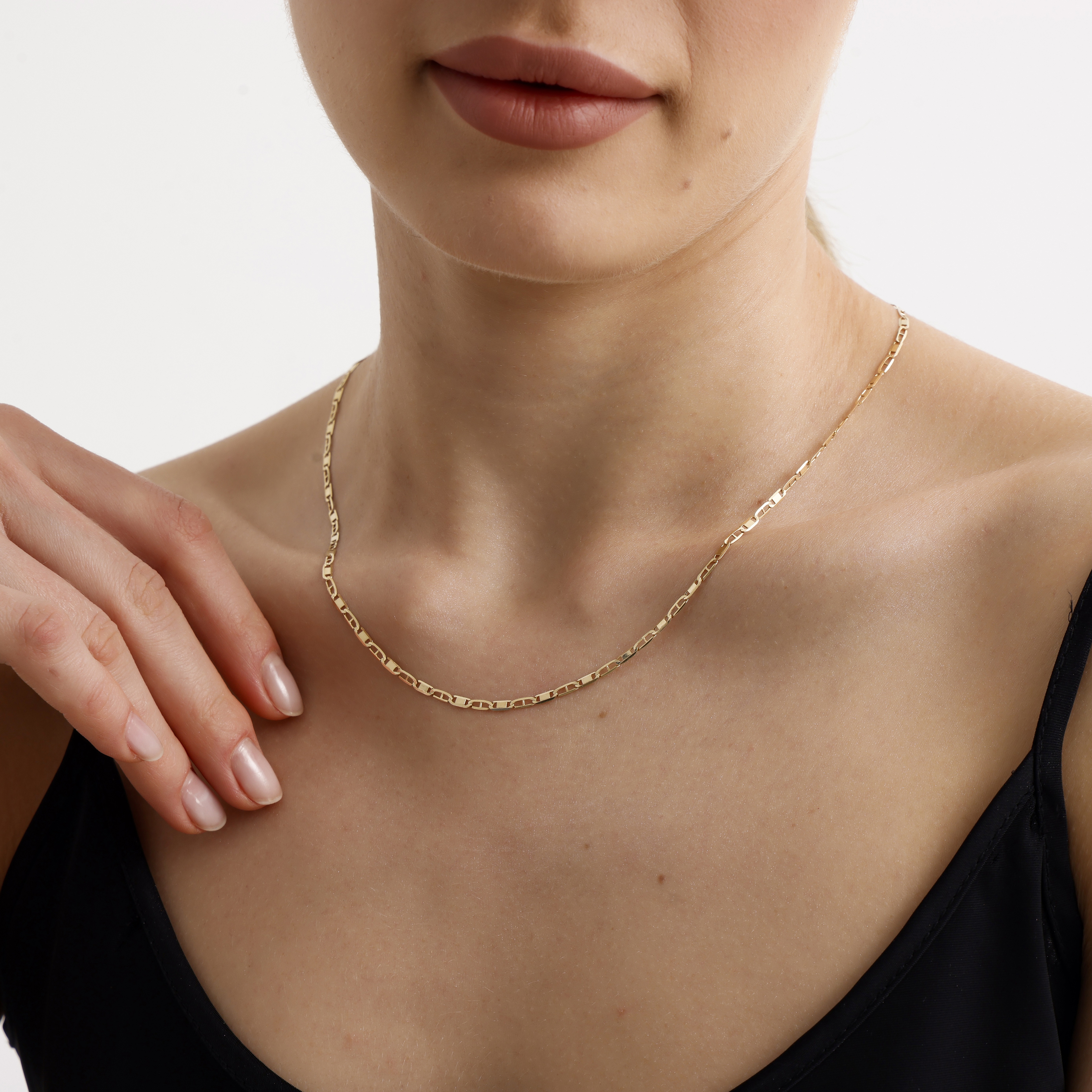 Golden Minimalist Chain Necklace